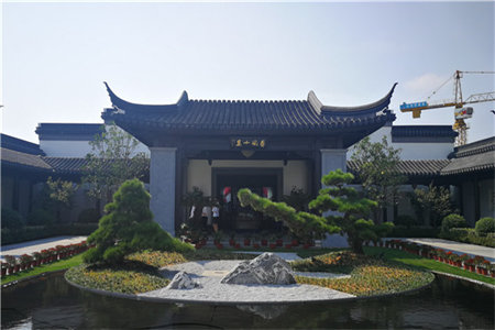 龙都荣华园3室2厅2卫90万125m2出售